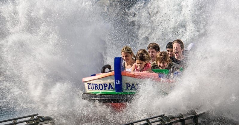Parcs d'attractions en famille : bien préparer sa visite sans stress