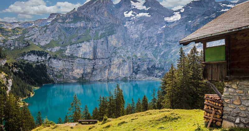 Escapade romantique à la montagne : chalets et activités pour deux